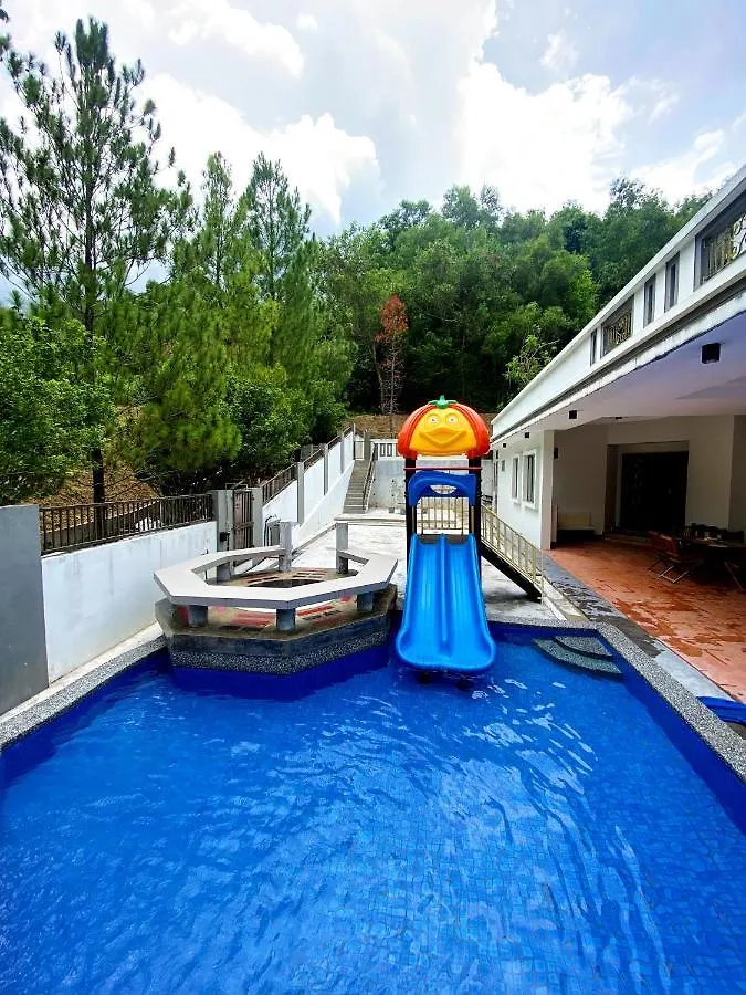 Casa vacanze 40Pax 7Br Villa With Kids Swimming Pool, Ktv, Pool Table N Bbq Near Spice Arena Penang 9800 Sqft Bayan Lepas Malesia